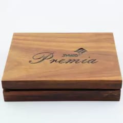 शीशम के लकड़ी के बक्से में सिंको प्रीमिया कैरम बोर्ड सिक्के