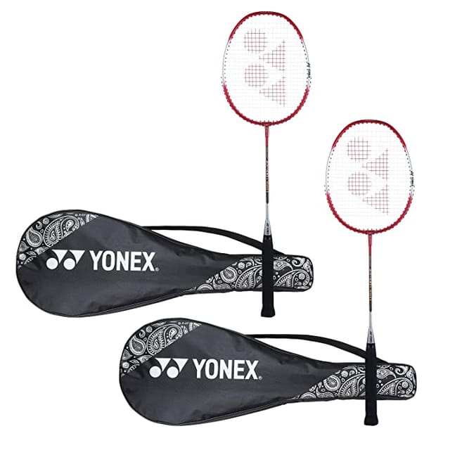YONEX ZR 100 લાઇટ એલ્યુમિનિયમ બ્લેન્ડ બેડમિન્ટન રેકેટ સંપૂર્ણ કવર (લાલ/લાલ) સાથે - 2 નો સેટ