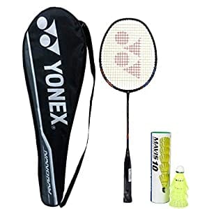 Yonex پروفیشنل بیسٹ بیڈمنٹن کومبو (نانورے لائٹ 18i فل گریفائٹ ریکٹ، بلیک + ماویس 10 نایلان شٹل کاک، 6 کا پیک)